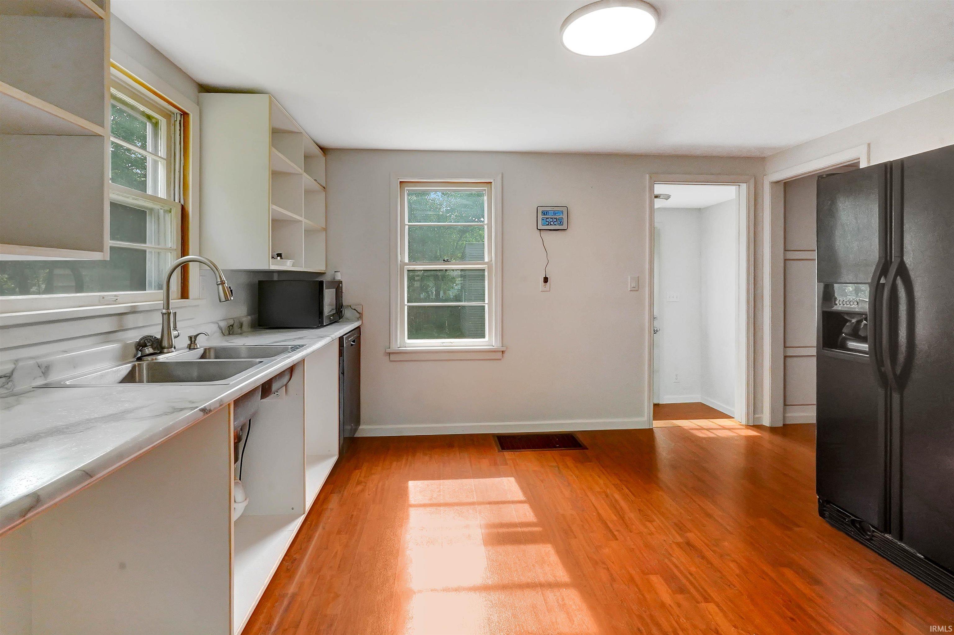 52395 Leland Avenue South Bend IN 46637