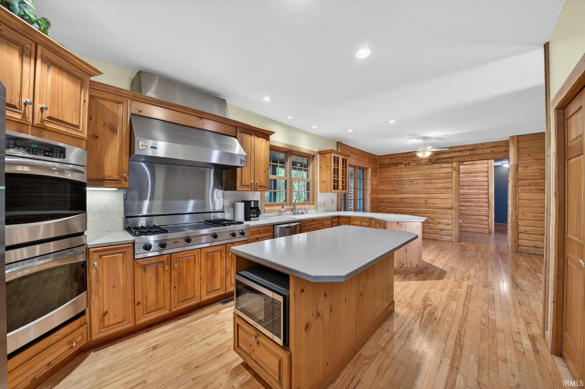 30131 Vantilburg Court Elkhart IN 46514