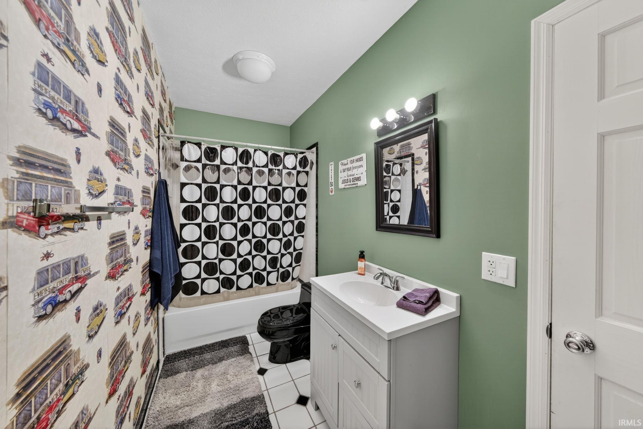 30131 Vantilburg Court Elkhart IN 46514