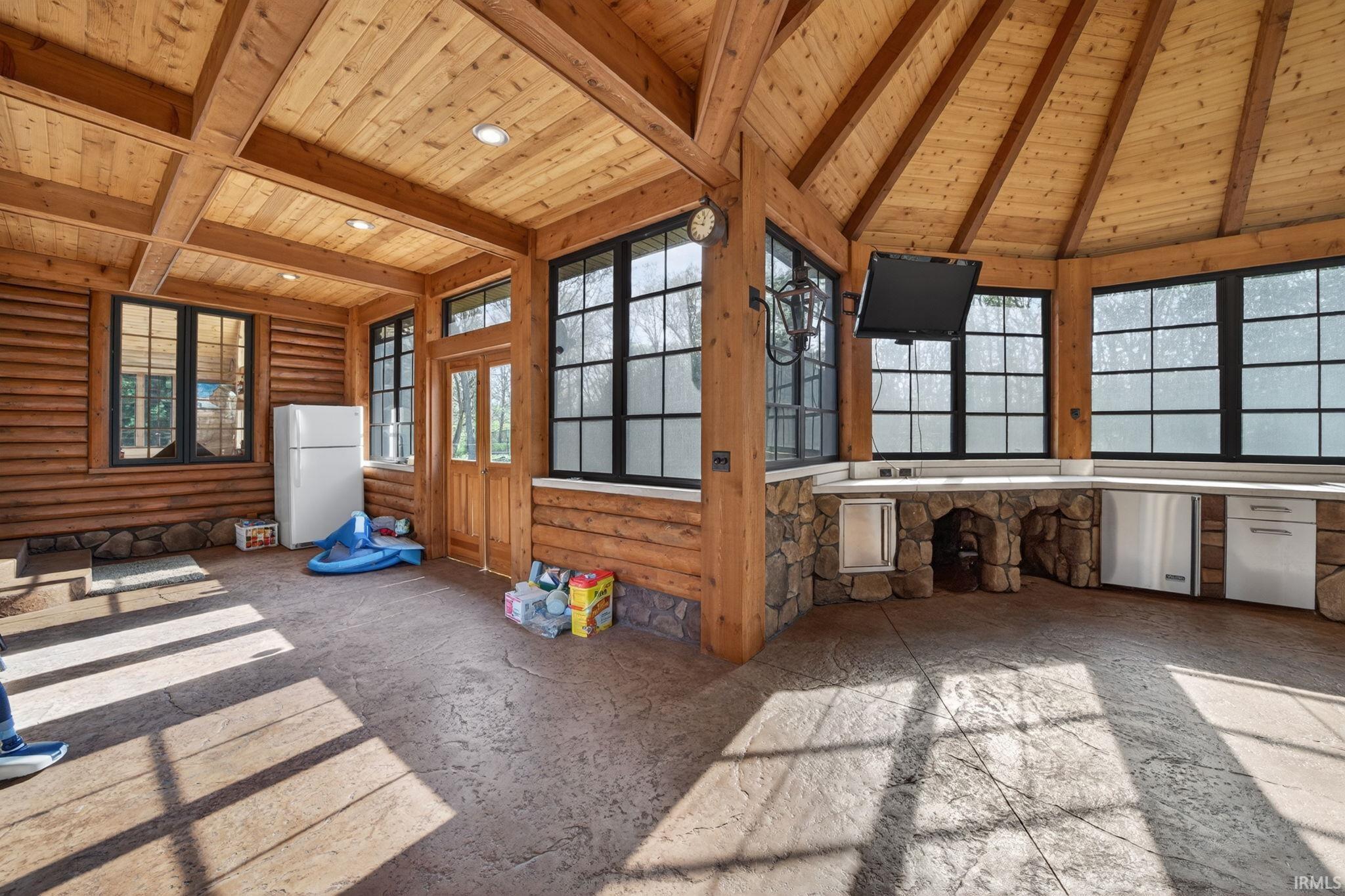 30131 Vantilburg Court Elkhart IN 46514