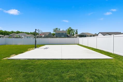 1537 Cananea Way Fort Wayne IN 46845