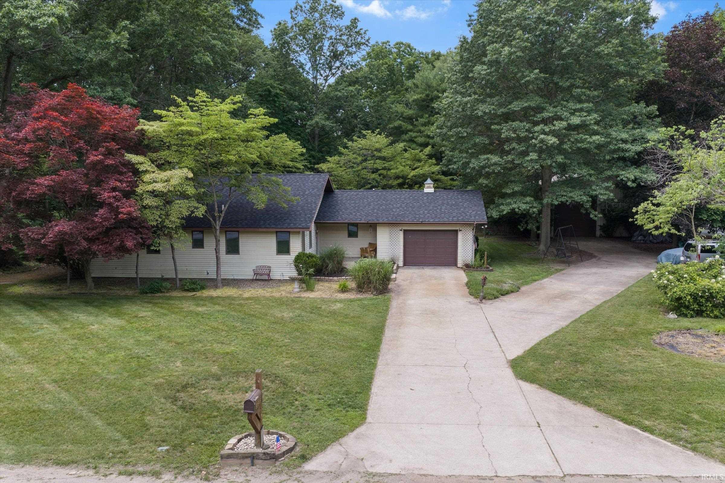 51565 Maplewood Drive Elkhart IN 46514