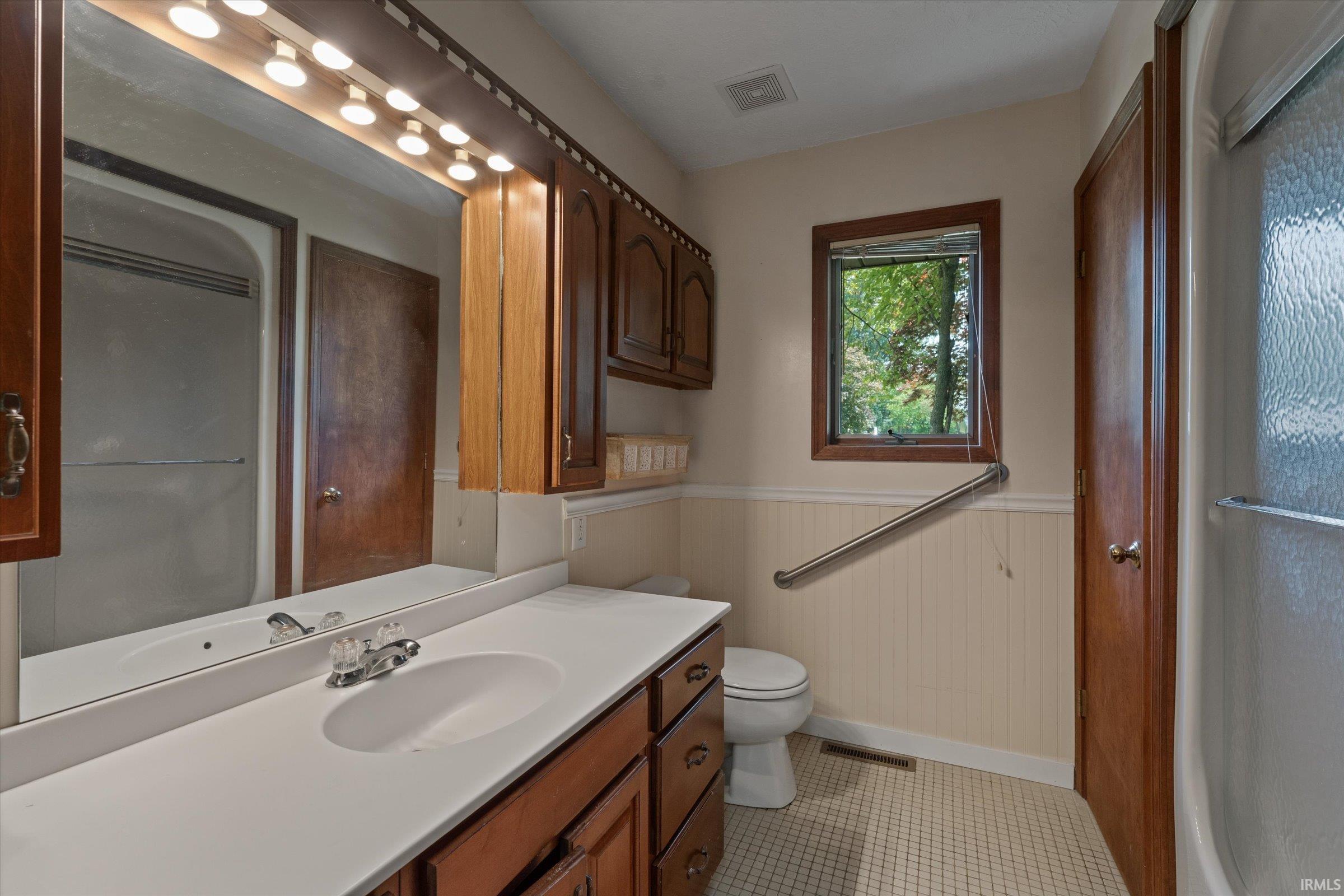 51565 Maplewood Drive Elkhart IN 46514
