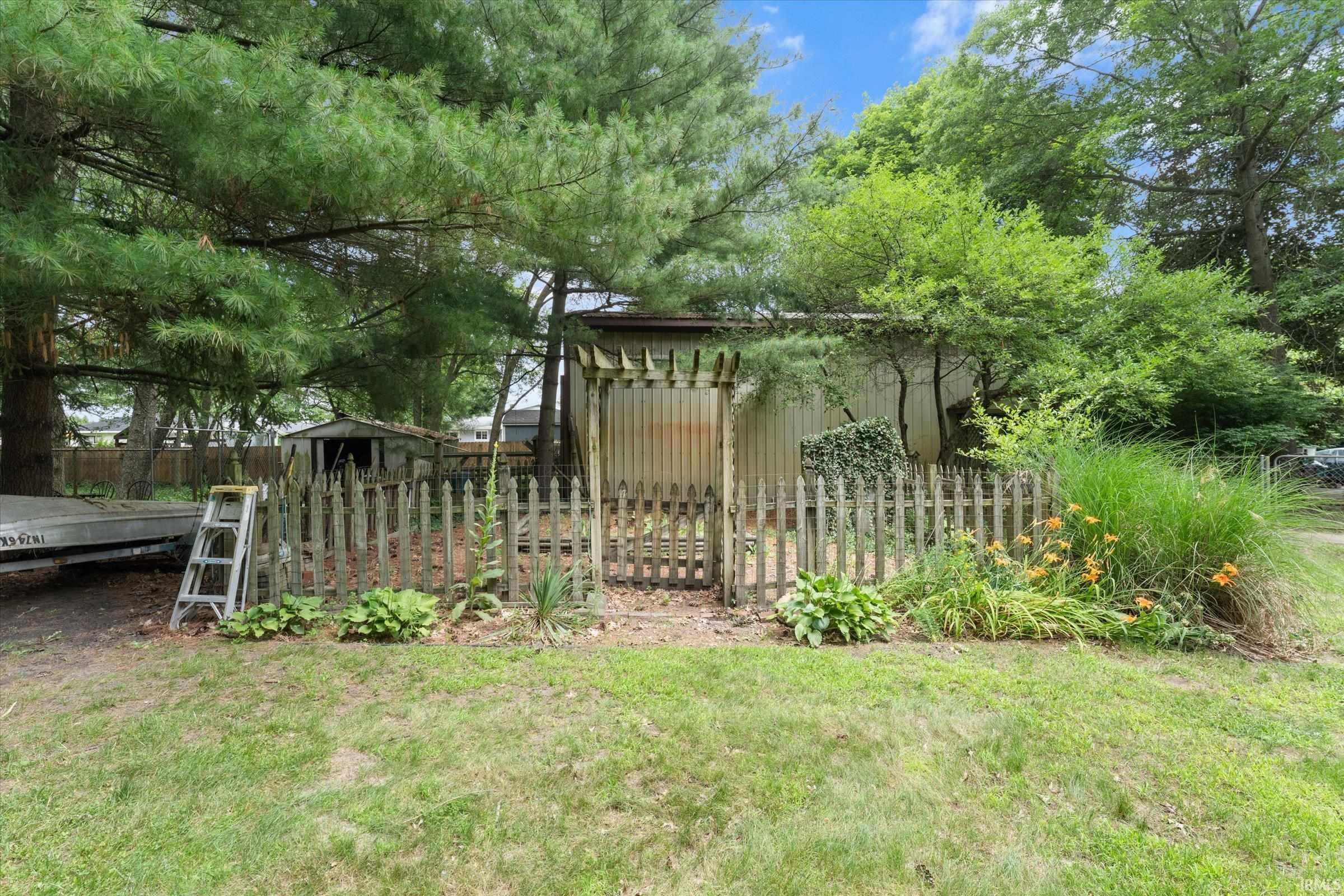 51565 Maplewood Drive Elkhart IN 46514