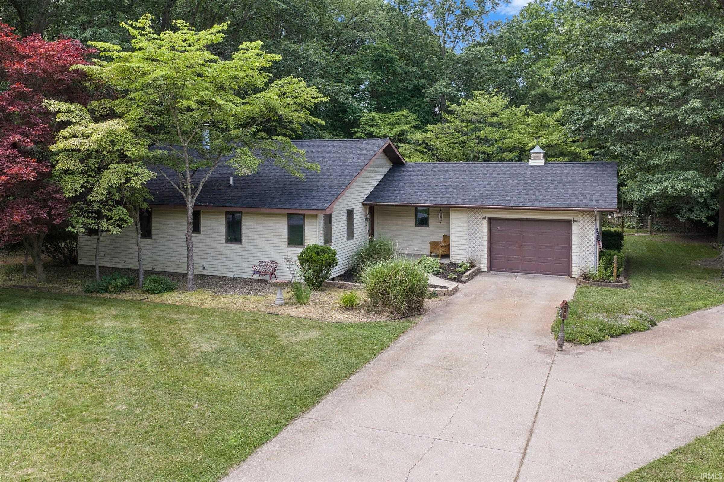 51565 Maplewood Drive Elkhart IN 46514