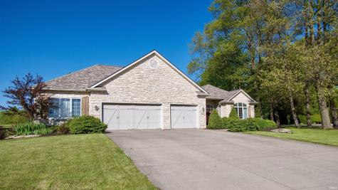 909 Eagle Trace Kendallville IN 46755
