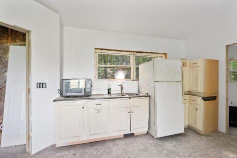 6709 E South Barbee Drive Pierceton IN 46562