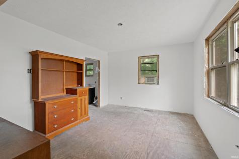 6709 E South Barbee Drive Pierceton IN 46562