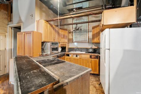 6709 E South Barbee Drive Pierceton IN 46562