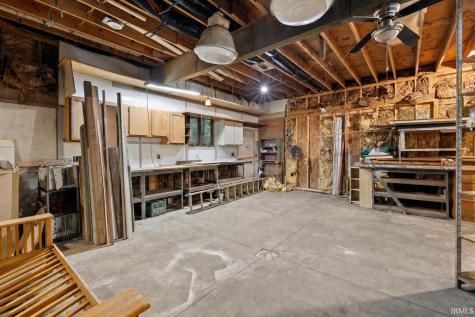 6709 E South Barbee Drive Pierceton IN 46562