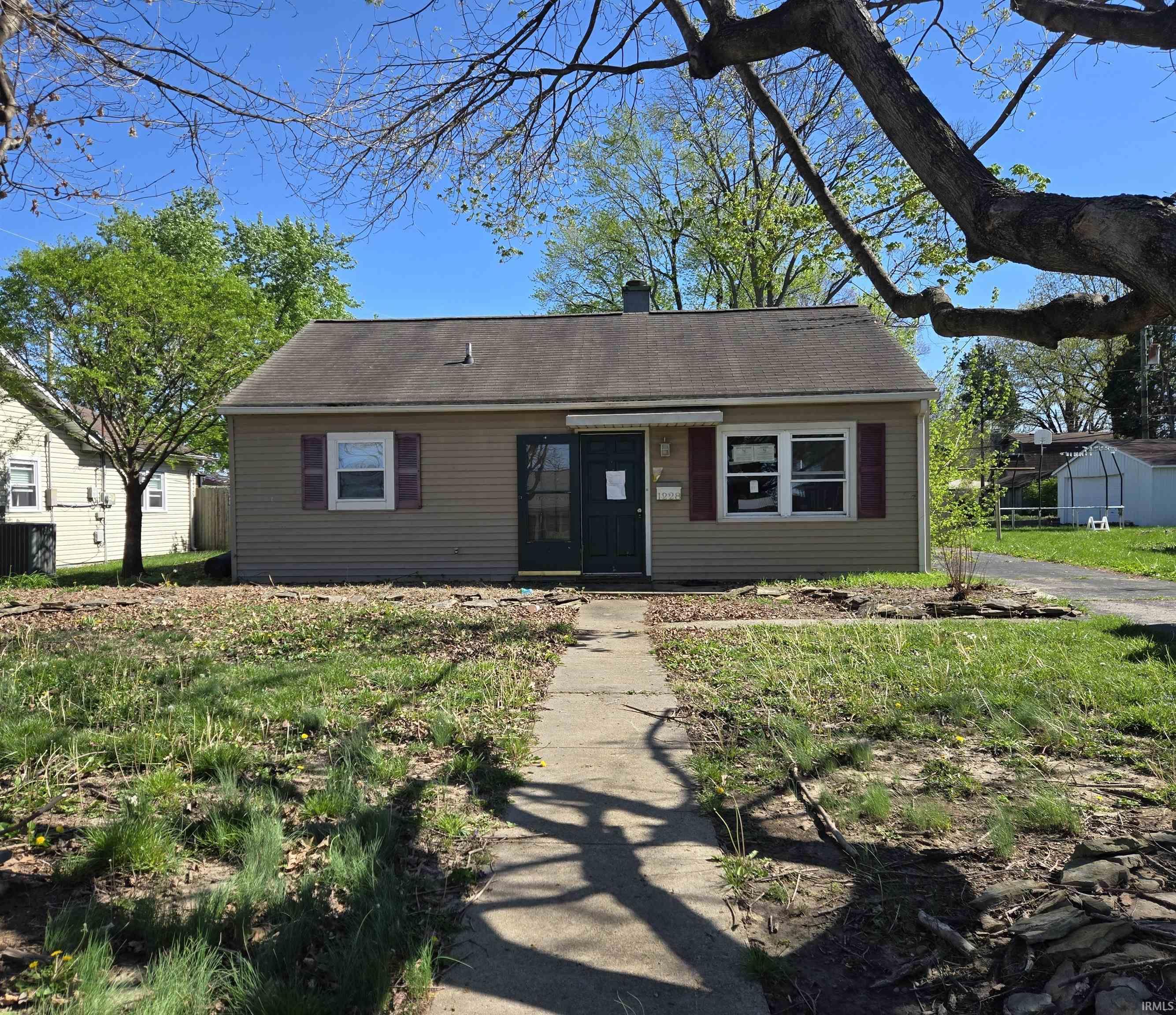1228 E 3rd Street Mount Vernon IN 47620