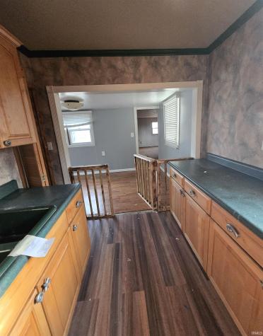 1228 E 3rd Street Mount Vernon IN 47620