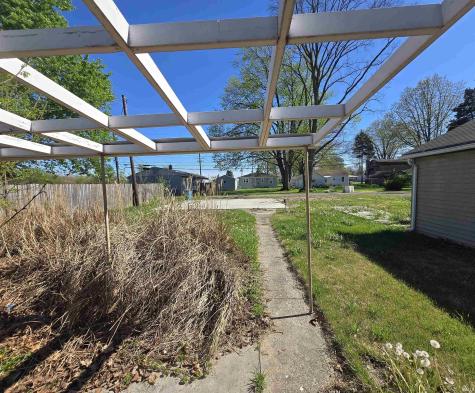 1228 E 3rd Street Mount Vernon IN 47620
