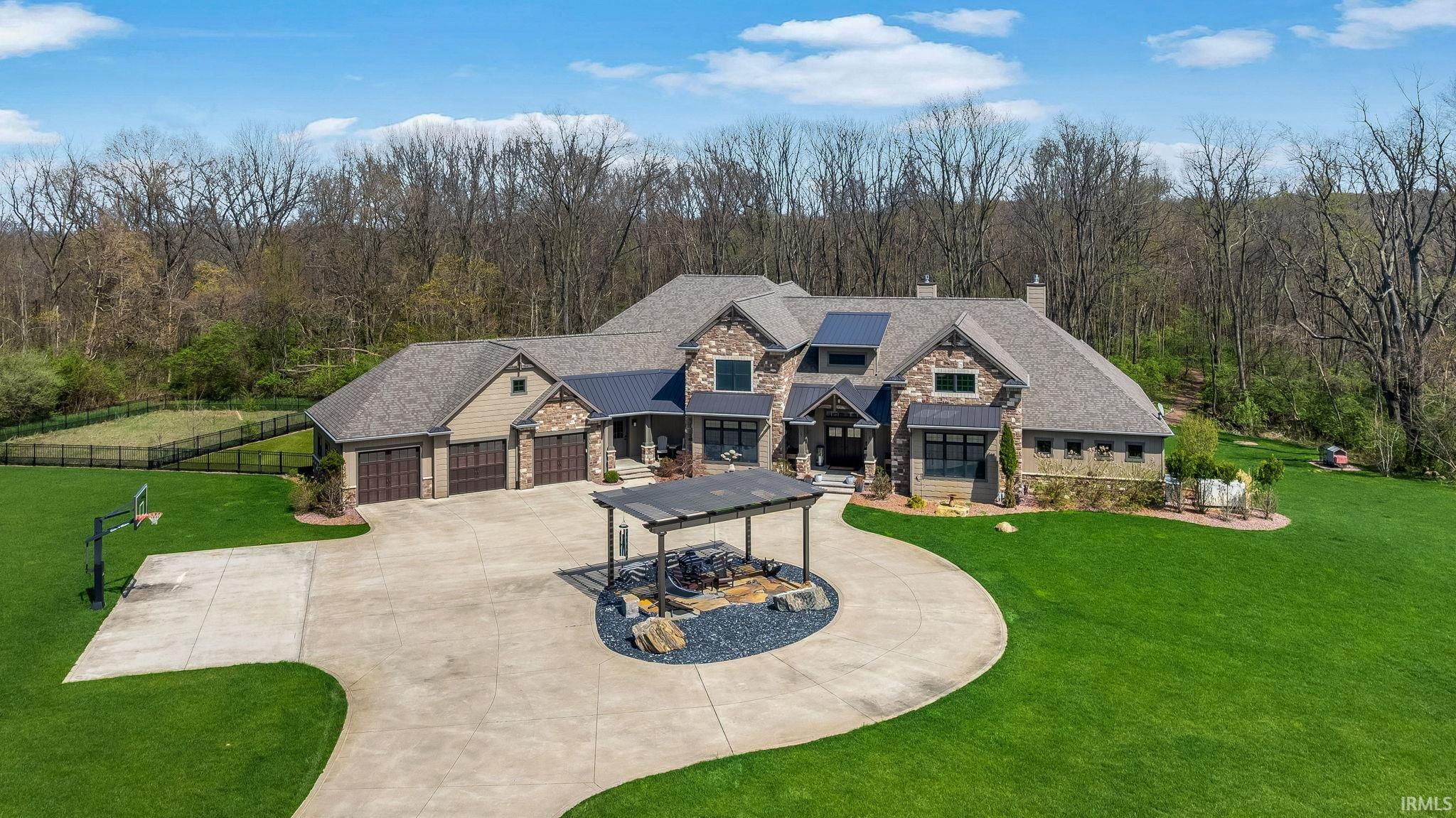 54420 County Road 33 Road Middlebury IN 46540
