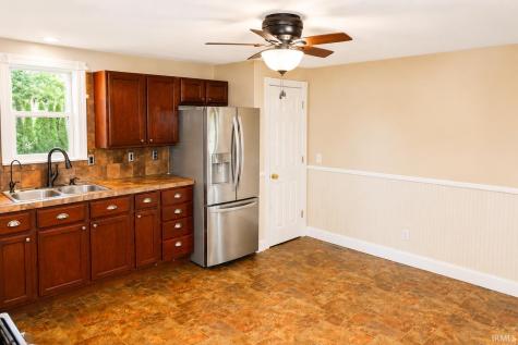 2492 W 250 S Warsaw IN 46580