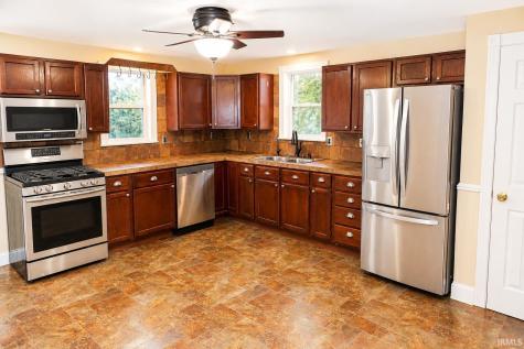 2492 W 250 S Warsaw IN 46580