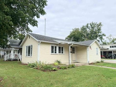 1308 Poplar Street Winona Lake IN 46590