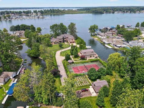 11751 N Black Point Road Syracuse IN 46567