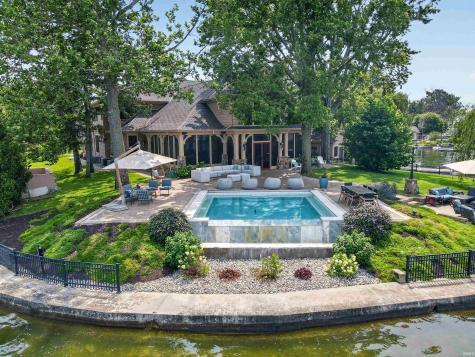 11751 N Black Point Road Syracuse IN 46567