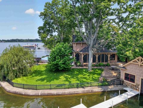 11751 N Black Point Road Syracuse IN 46567