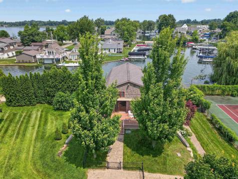 11751 N Black Point Road Syracuse IN 46567