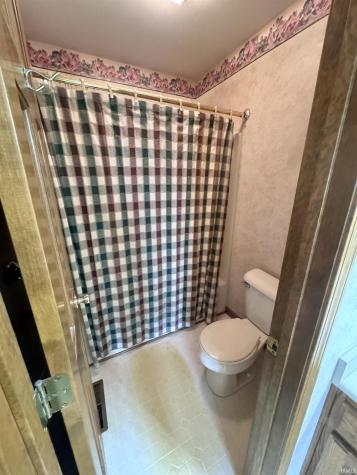 1503 Baron Court Auburn IN 46706