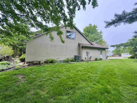 1503 Baron Court Auburn IN 46706