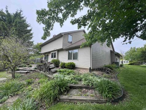 1503 Baron Court Auburn IN 46706
