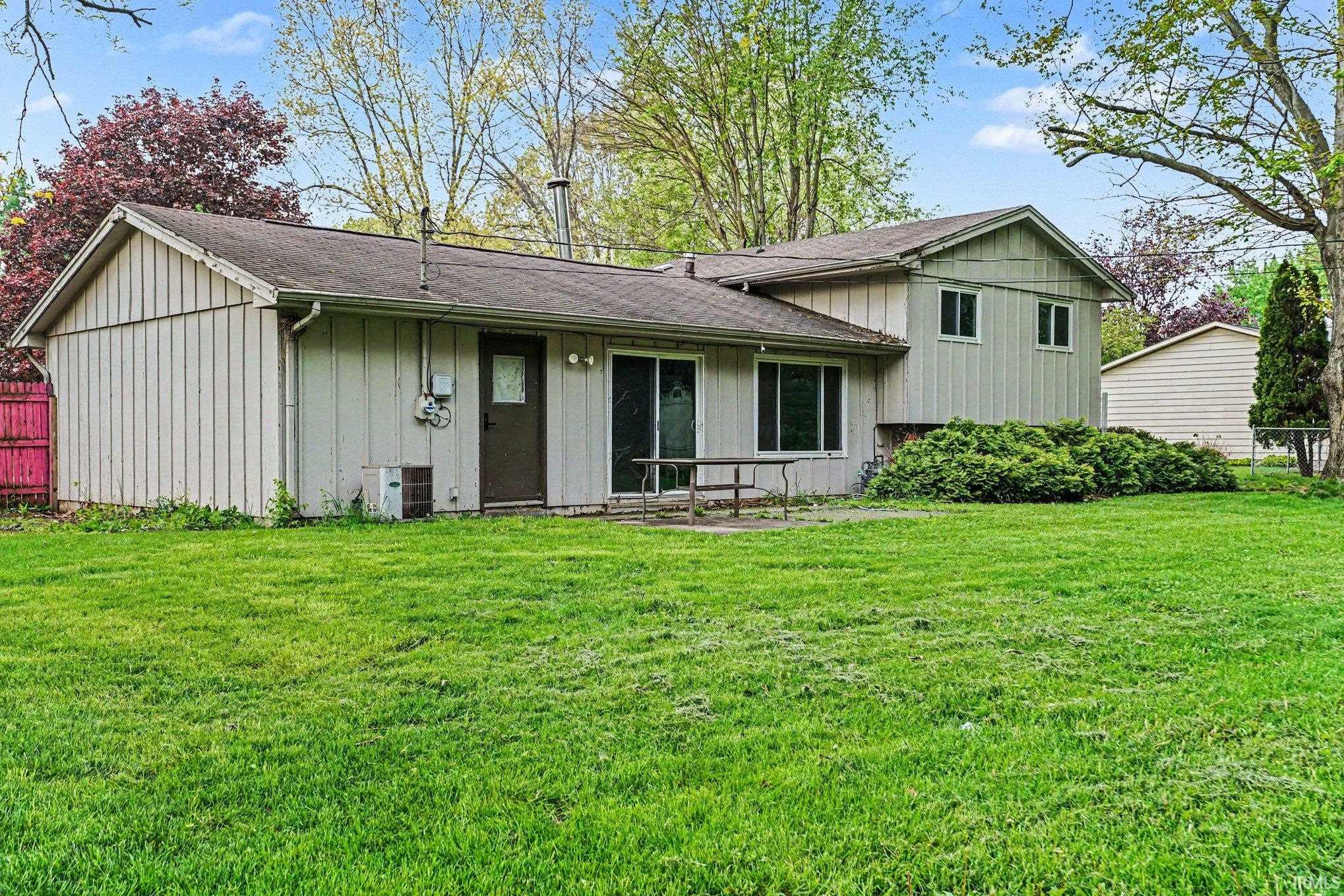 24403 Rolling Oaks Drive South Bend IN 46628