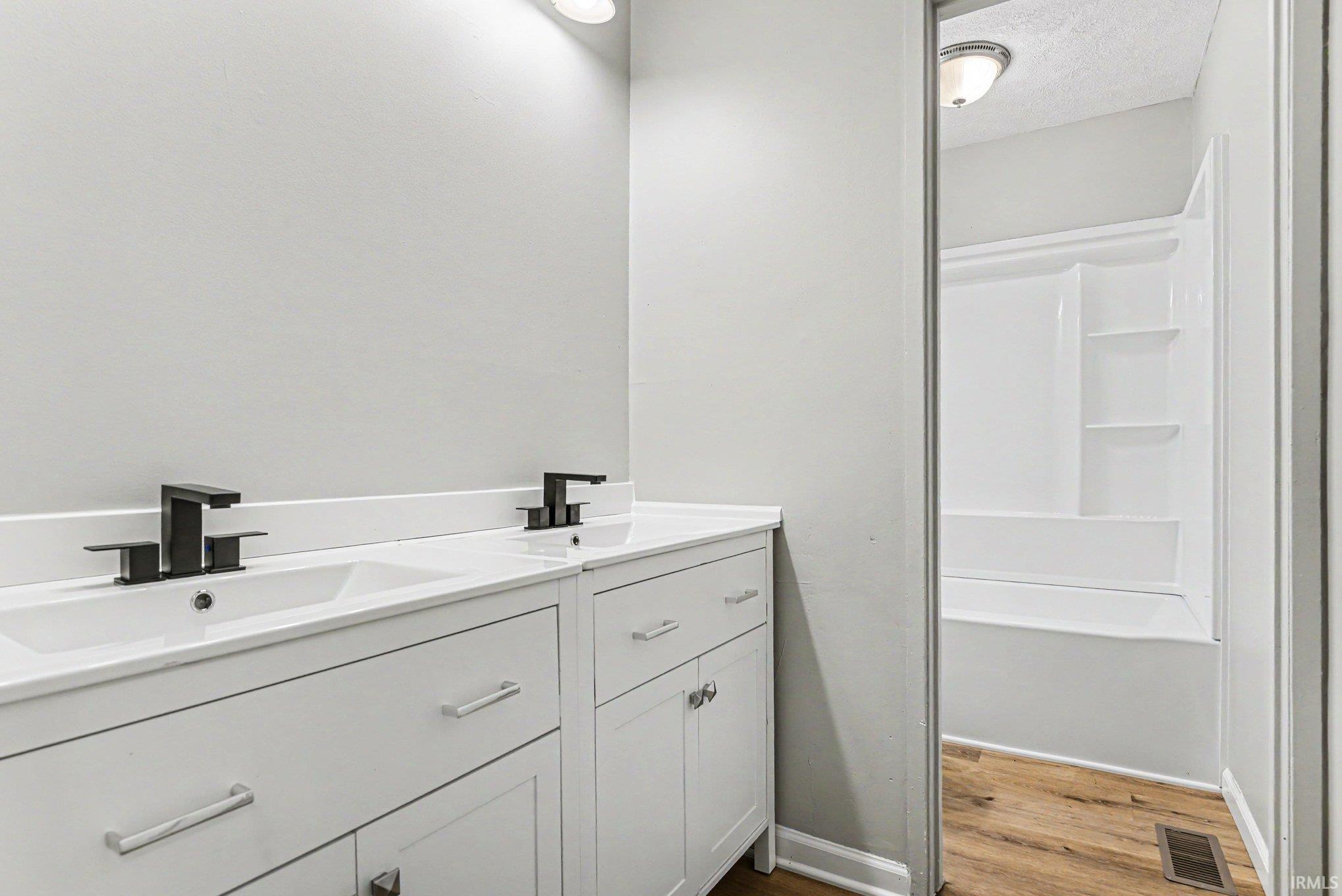 24403 Rolling Oaks Drive South Bend IN 46628
