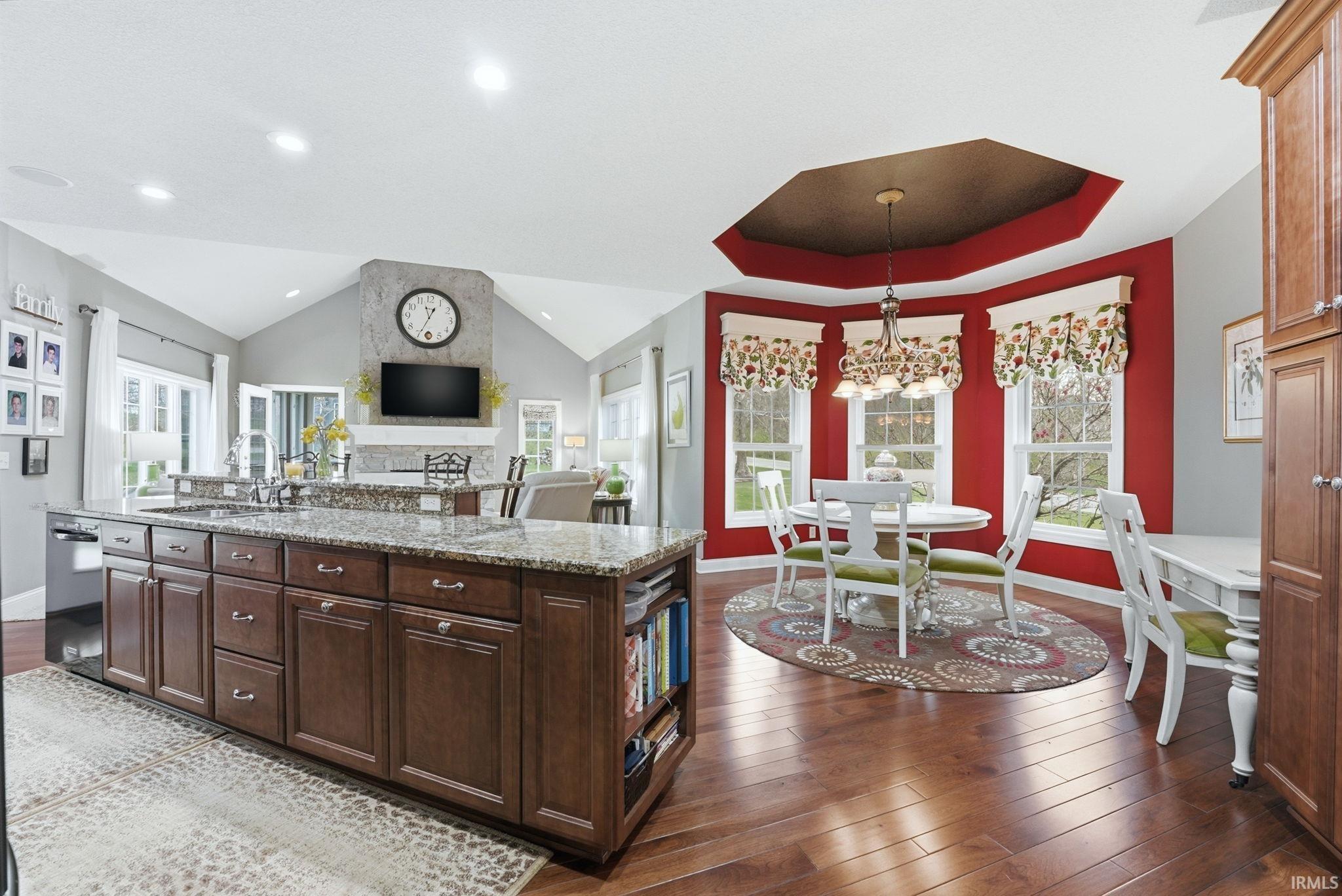 3669 E Greystone Drive Warsaw IN 46582