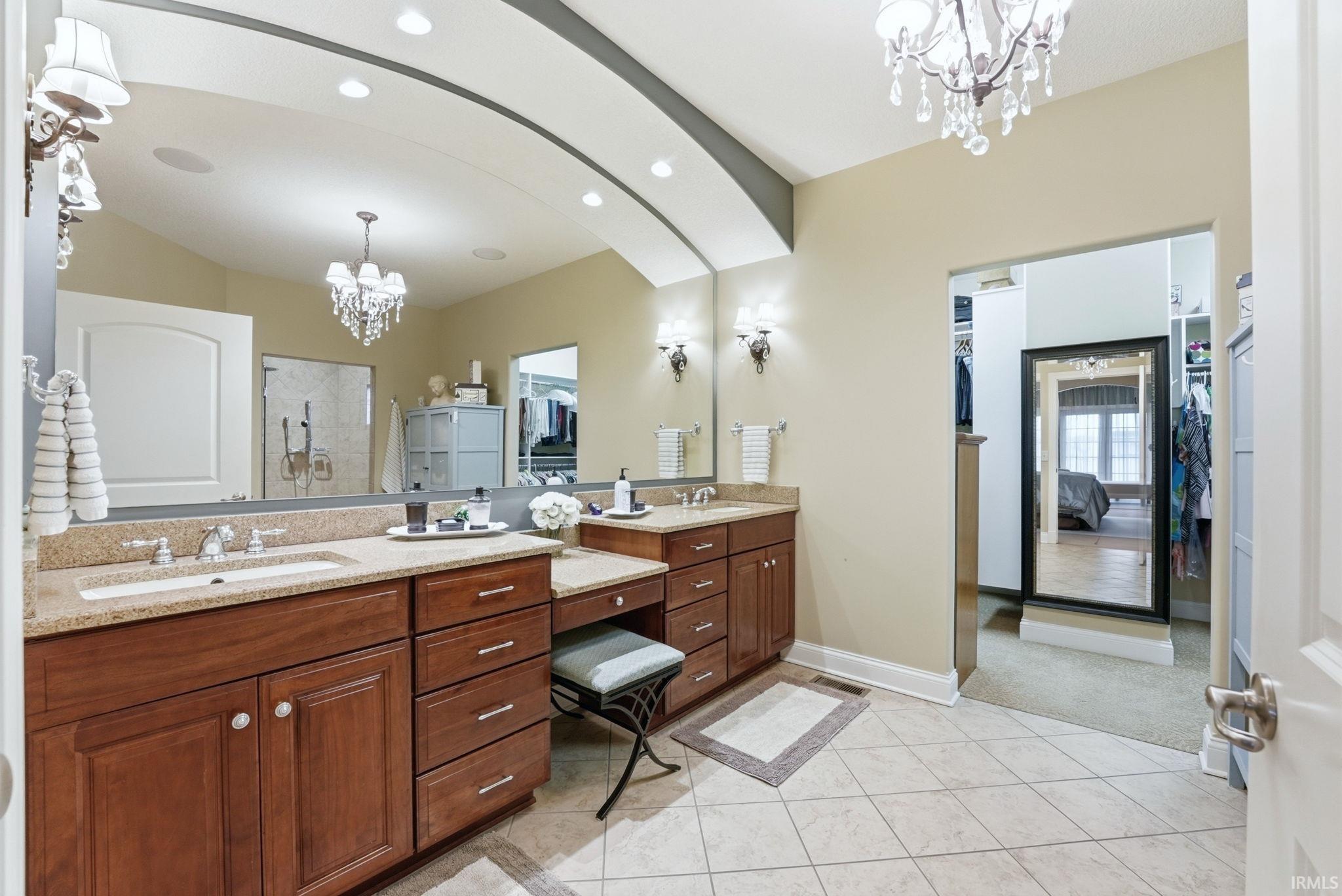 3669 E Greystone Drive Warsaw IN 46582