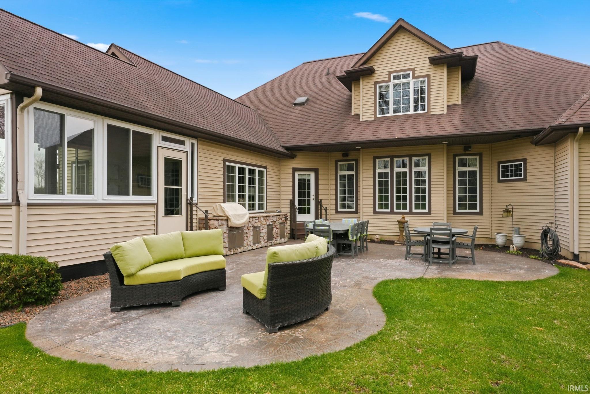 3669 E Greystone Drive Warsaw IN 46582