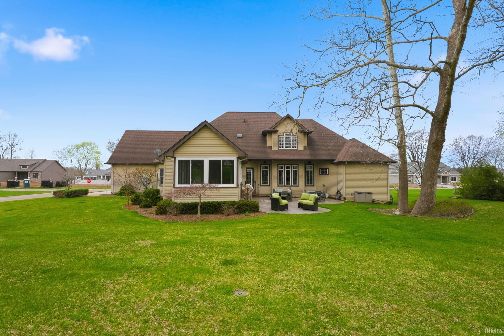 3669 E Greystone Drive Warsaw IN 46582