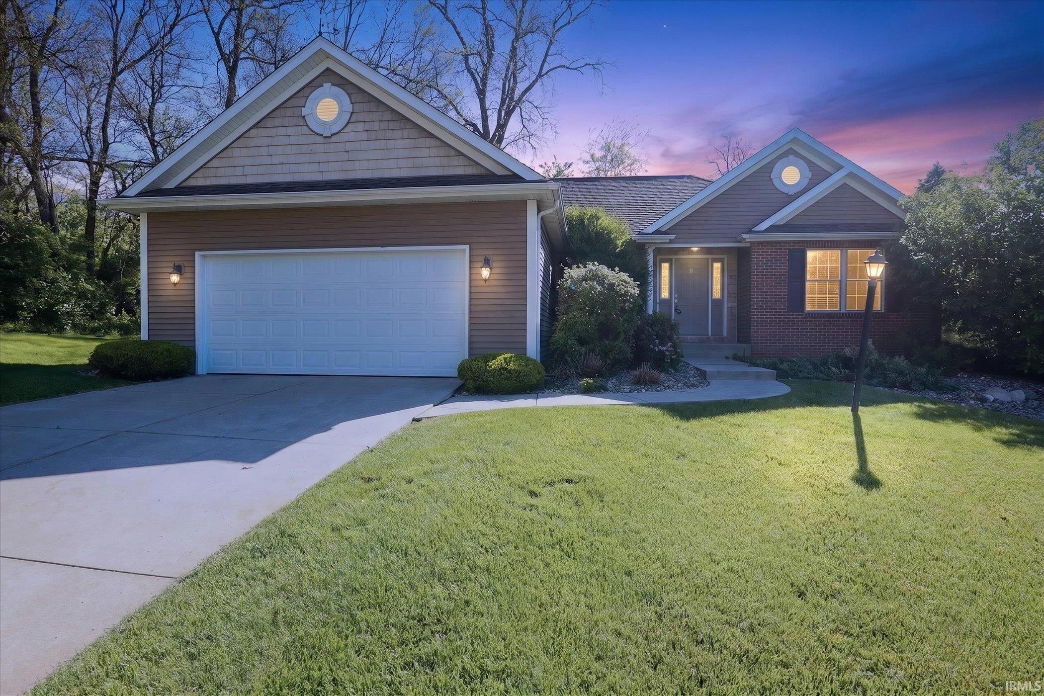 53394 Stoneridge Street South Bend IN 46637
