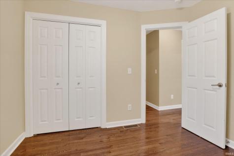 53394 Stoneridge Street South Bend IN 46637
