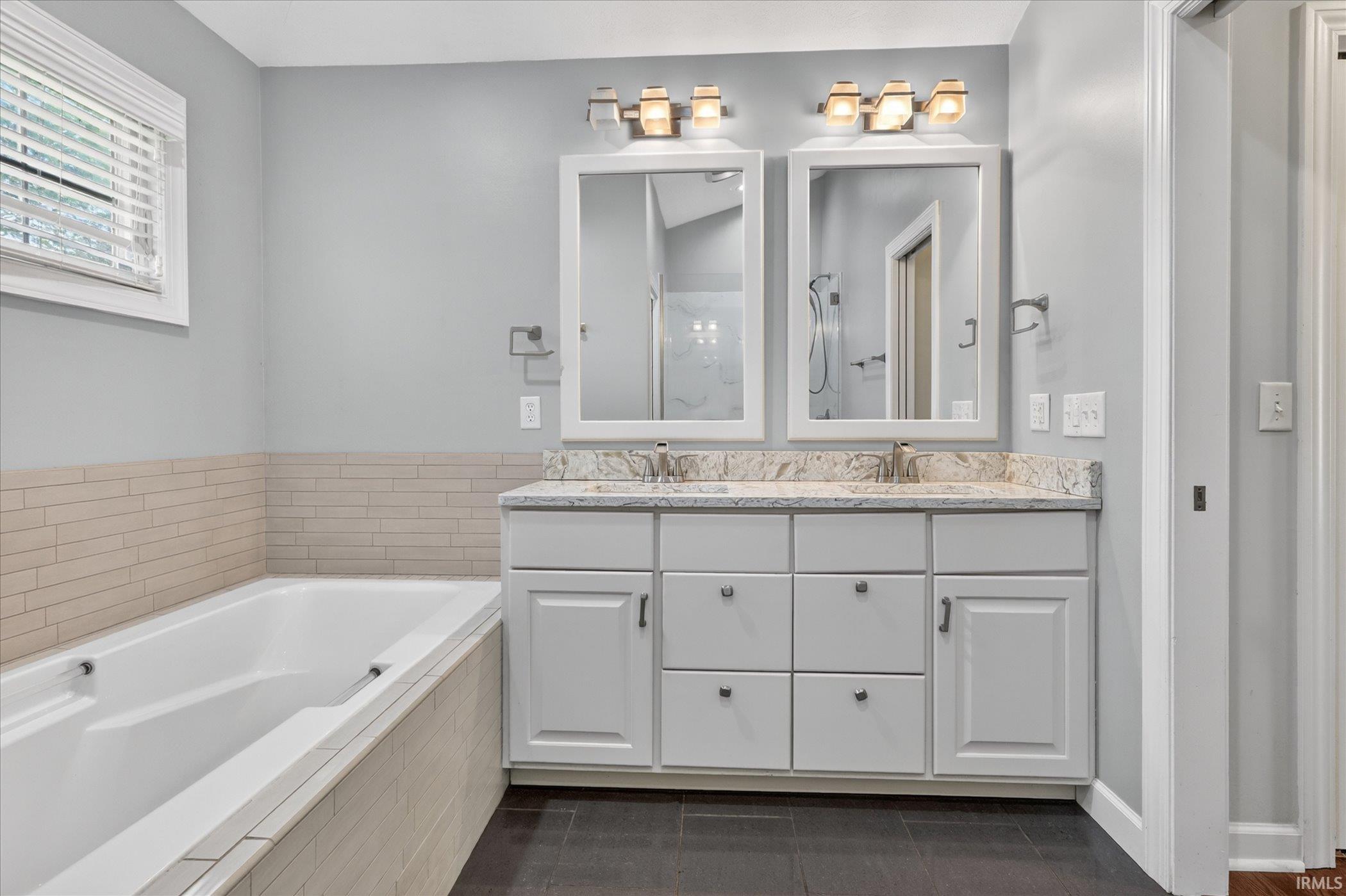 53394 Stoneridge Street South Bend IN 46637