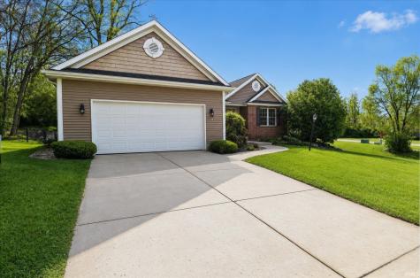 53394 Stoneridge Street South Bend IN 46637