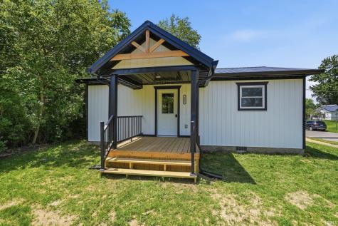 421 N Walnut Street Hartford City IN 47348