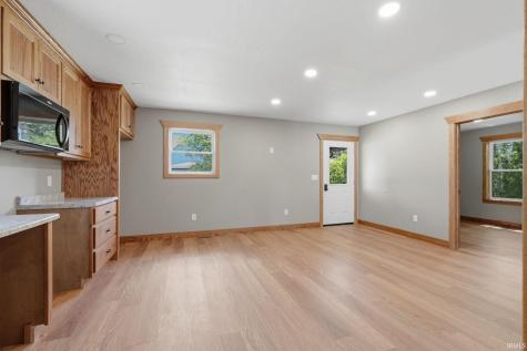 421 N Walnut Street Hartford City IN 47348