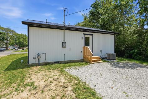 421 N Walnut Street Hartford City IN 47348