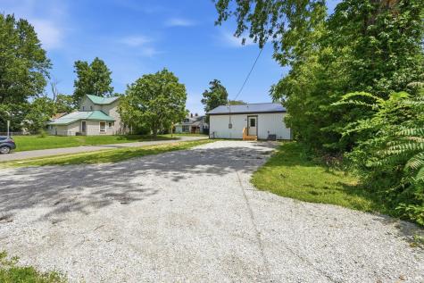 421 N Walnut Street Hartford City IN 47348