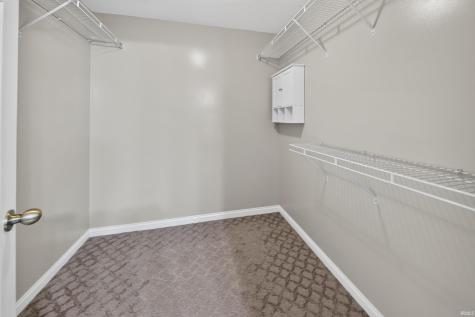 817 Candlestick Court Evansville IN 47725
