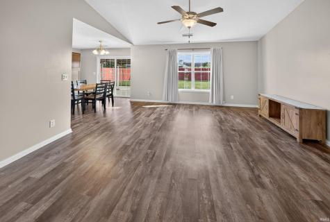 817 Candlestick Court Evansville IN 47725