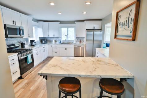5547 N West Shafer Drive Monticello IN 47960