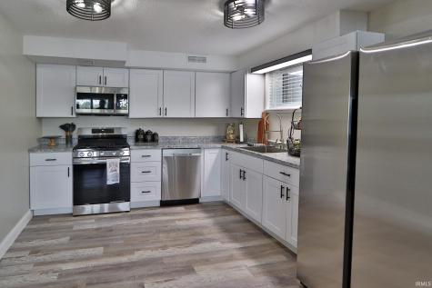 5547 N West Shafer Drive Monticello IN 47960