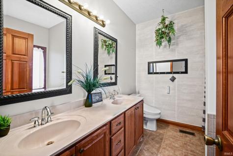 2357 E County Rd 400 S Clayton IN 46118