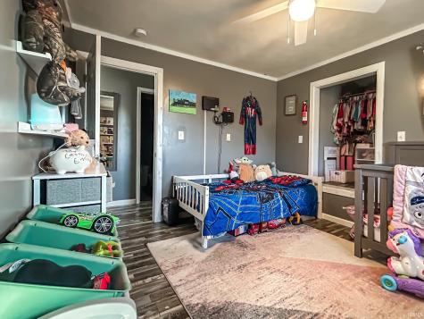 1058 N Sandy Hook Road Paoli IN 47454