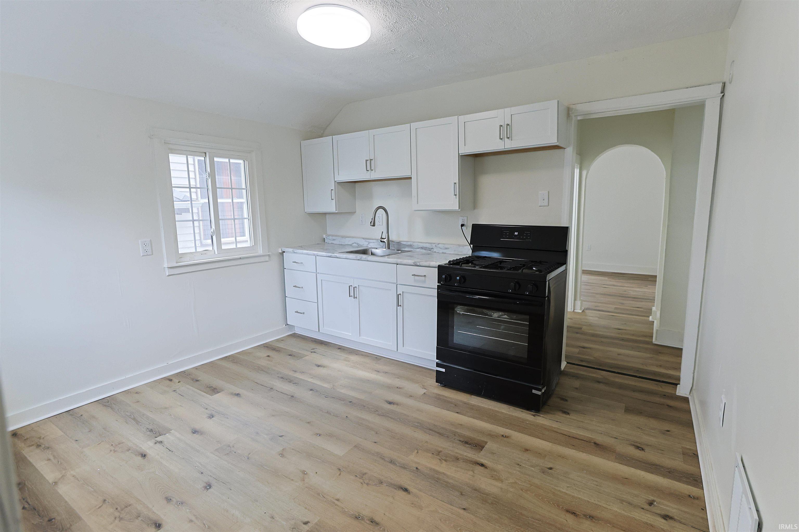 209 E 6th Street Mishawaka IN 46544