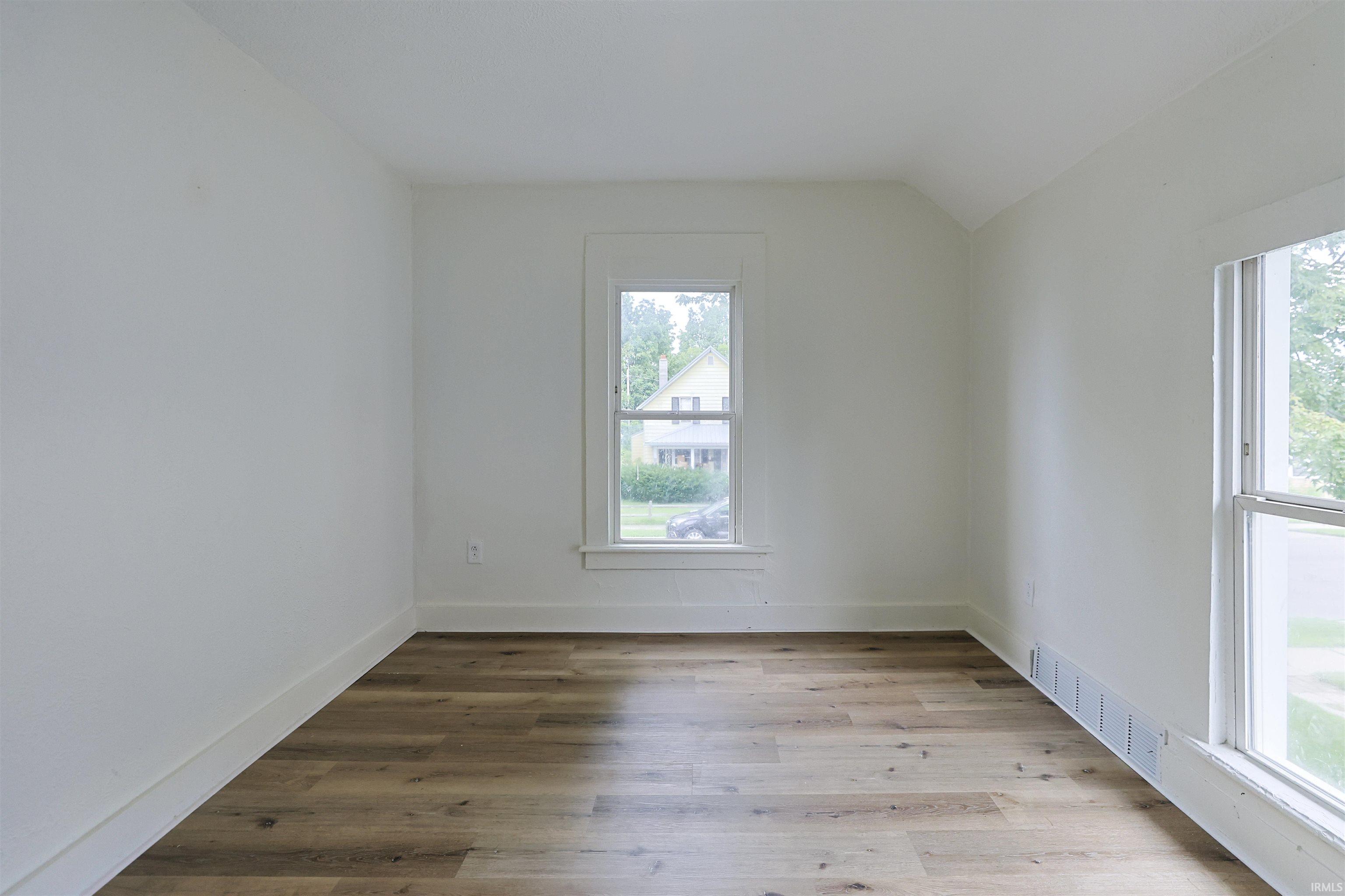 209 E 6th Street Mishawaka IN 46544